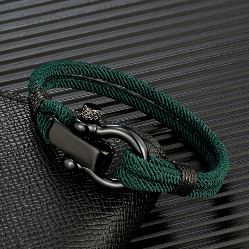 Shackle Buckle Survival Bracelet